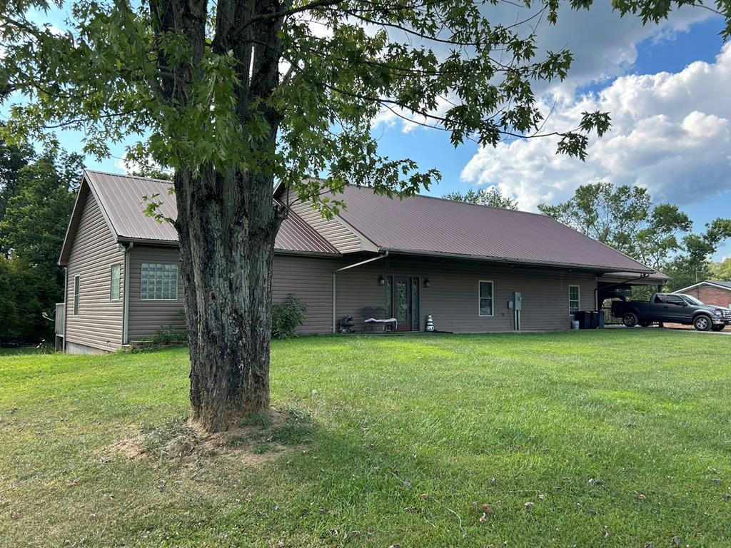 242 STONE HILL LN, RURAL RETREAT, VA 24368, photo 1 of 44